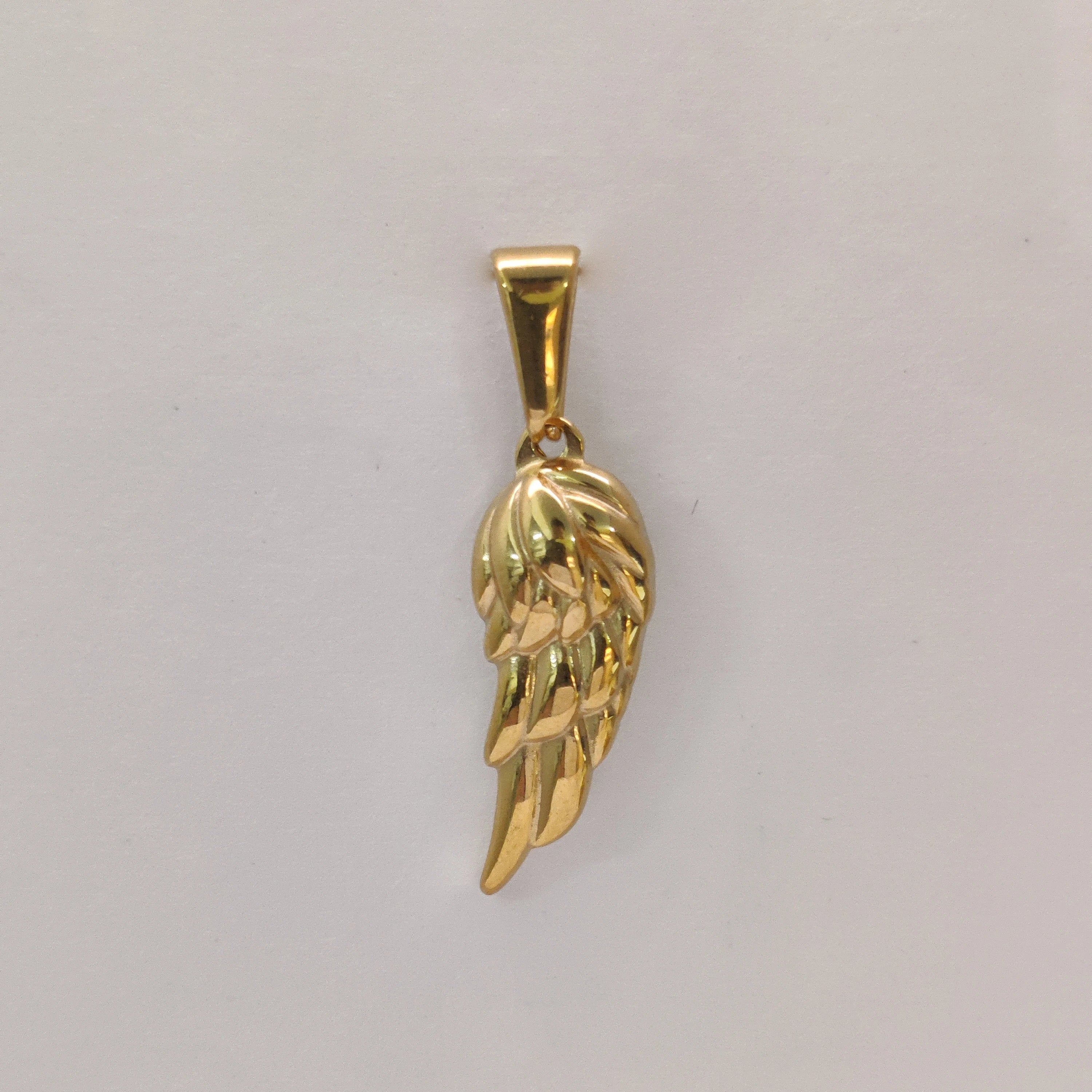 Angel wing pendant