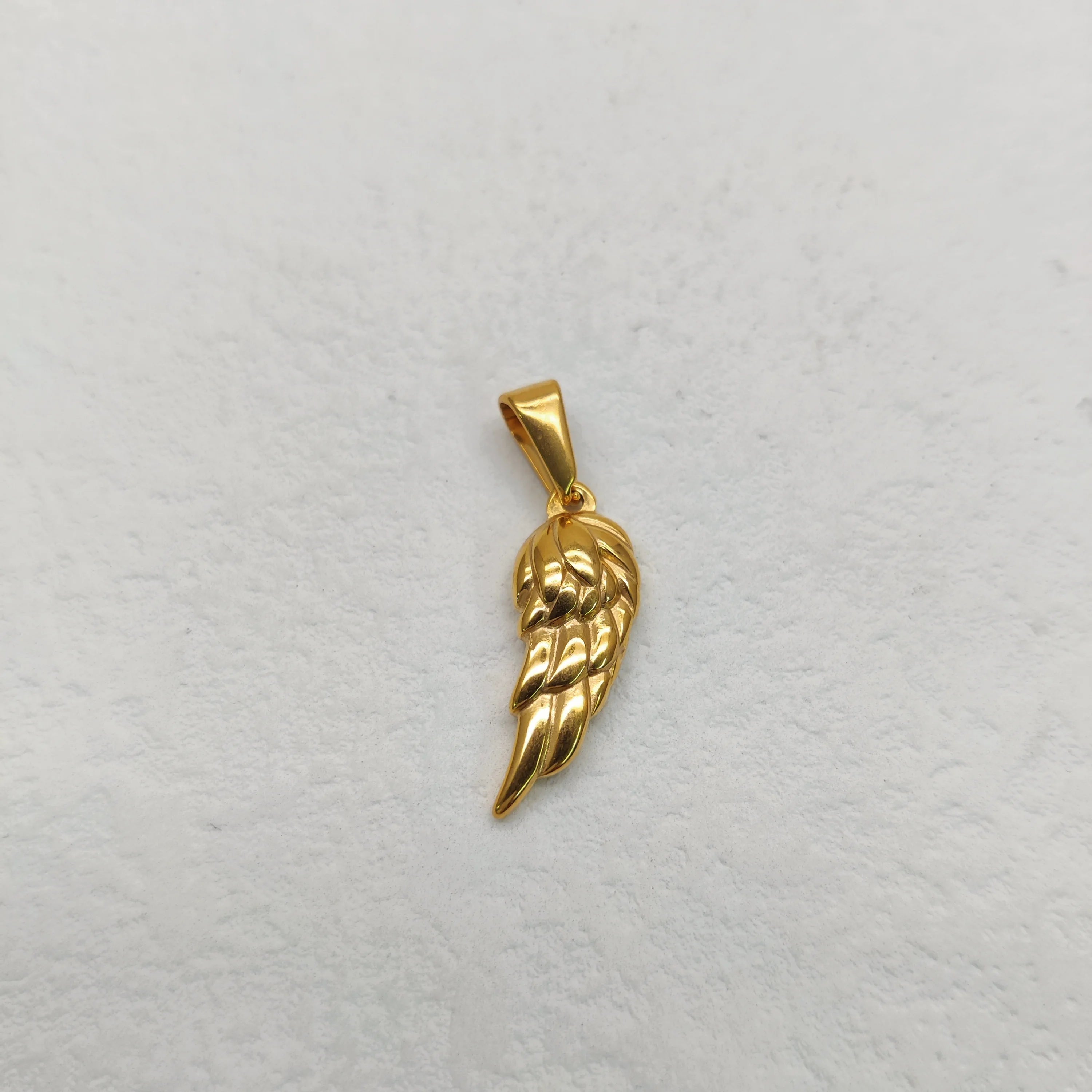 Angel wing pendant