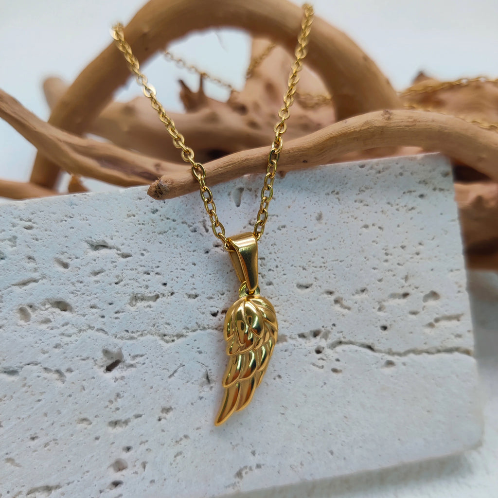 Angel wing pendant